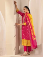 Red Printed Silk Blend Straight Suit Sets With Dupatta - Image 2